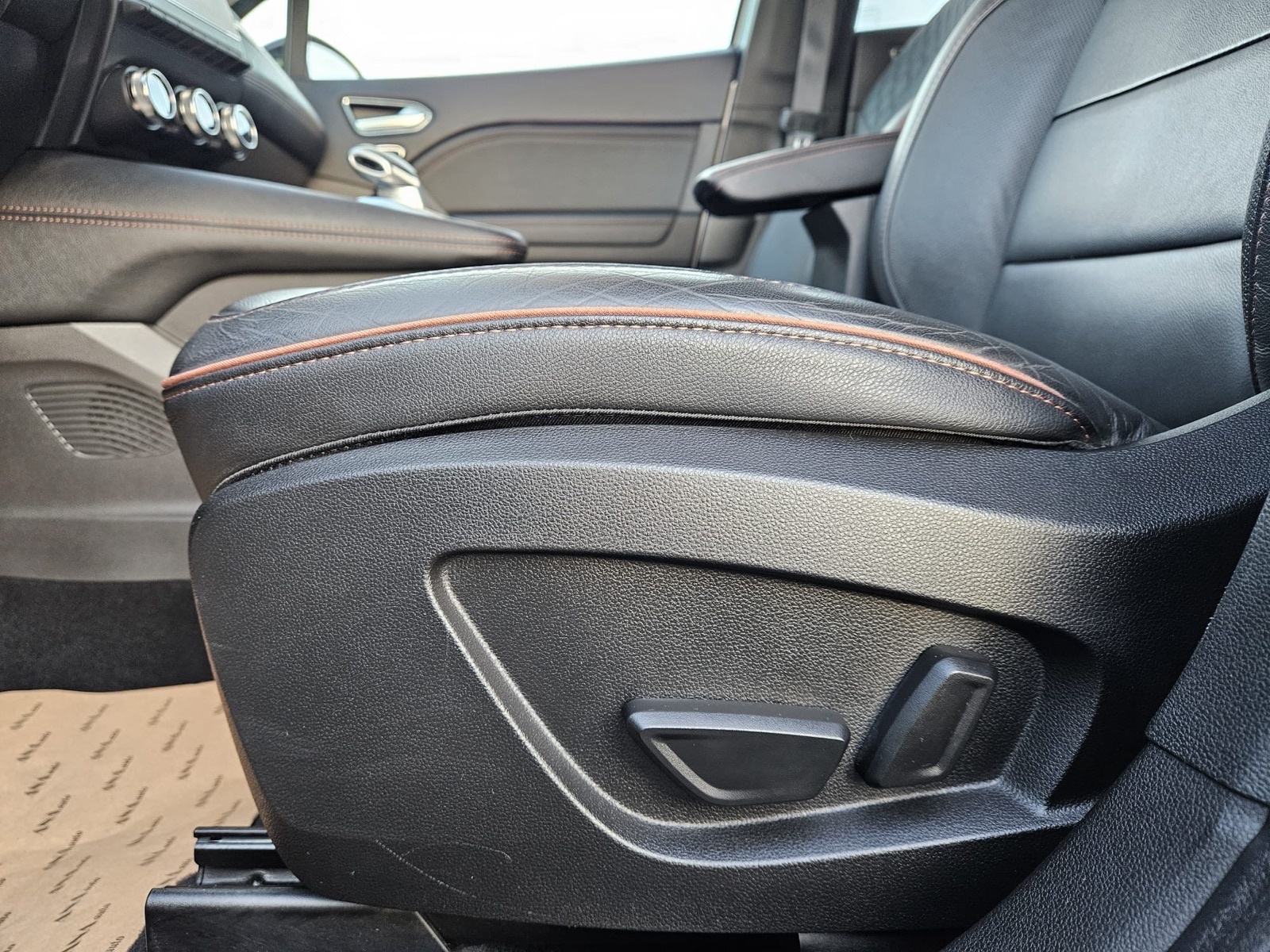 Renault Captur E-Tech 160# INITIALE PARIS#SERVISNA#JAMSTVO#LEASING#, fotografija 13