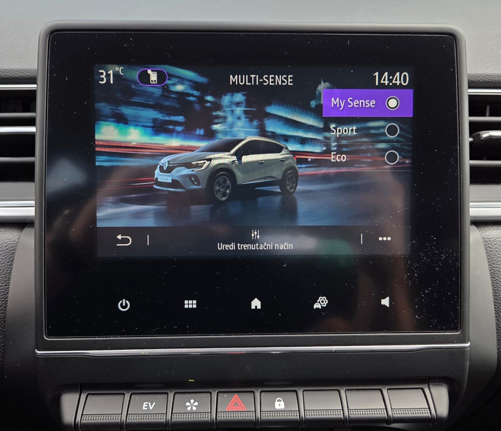 Renault Captur 1.6 *E-Tech 145*FULL HYBRID*AUTOMATIK*44.000KM*GARANC*, fotografija 17