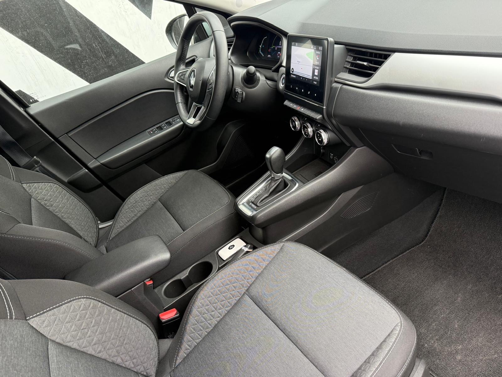 Renault Captur E-Tech, fotografija 15