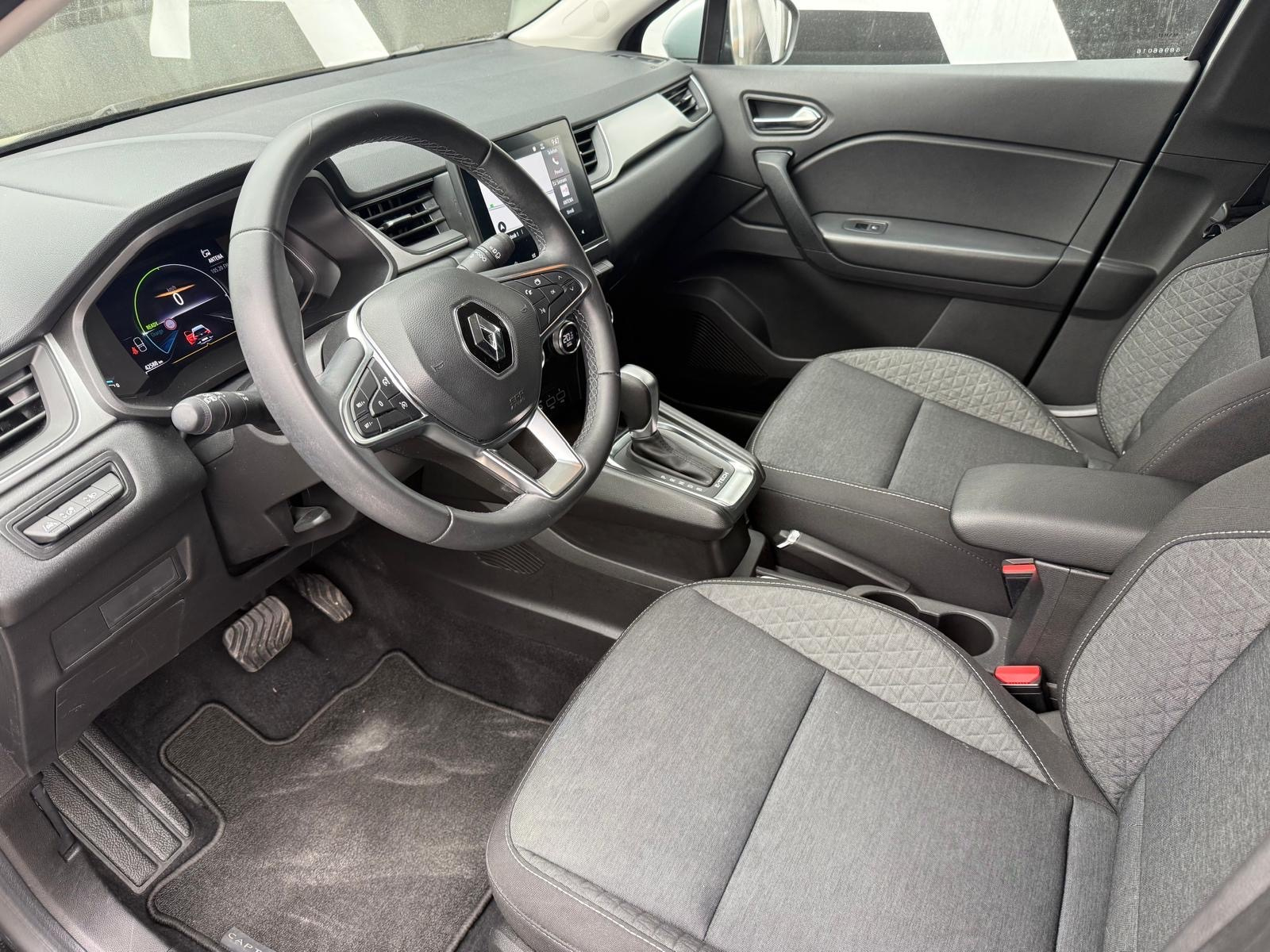 Renault Captur E-Tech, fotografija 16