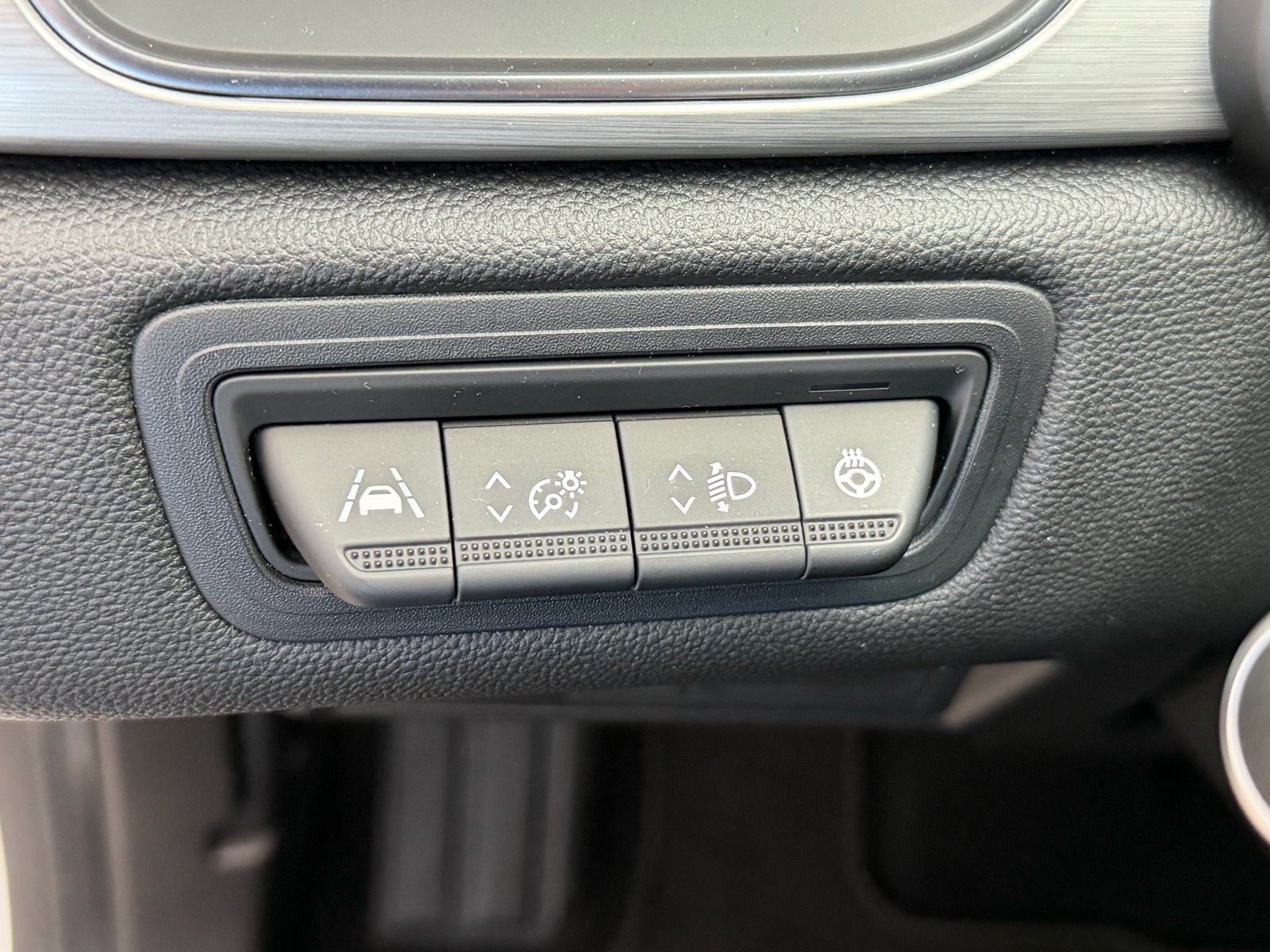 Renault Captur Intens 1,3 Tce”AUTOMATIK/LED/KAMERA, fotografija 10