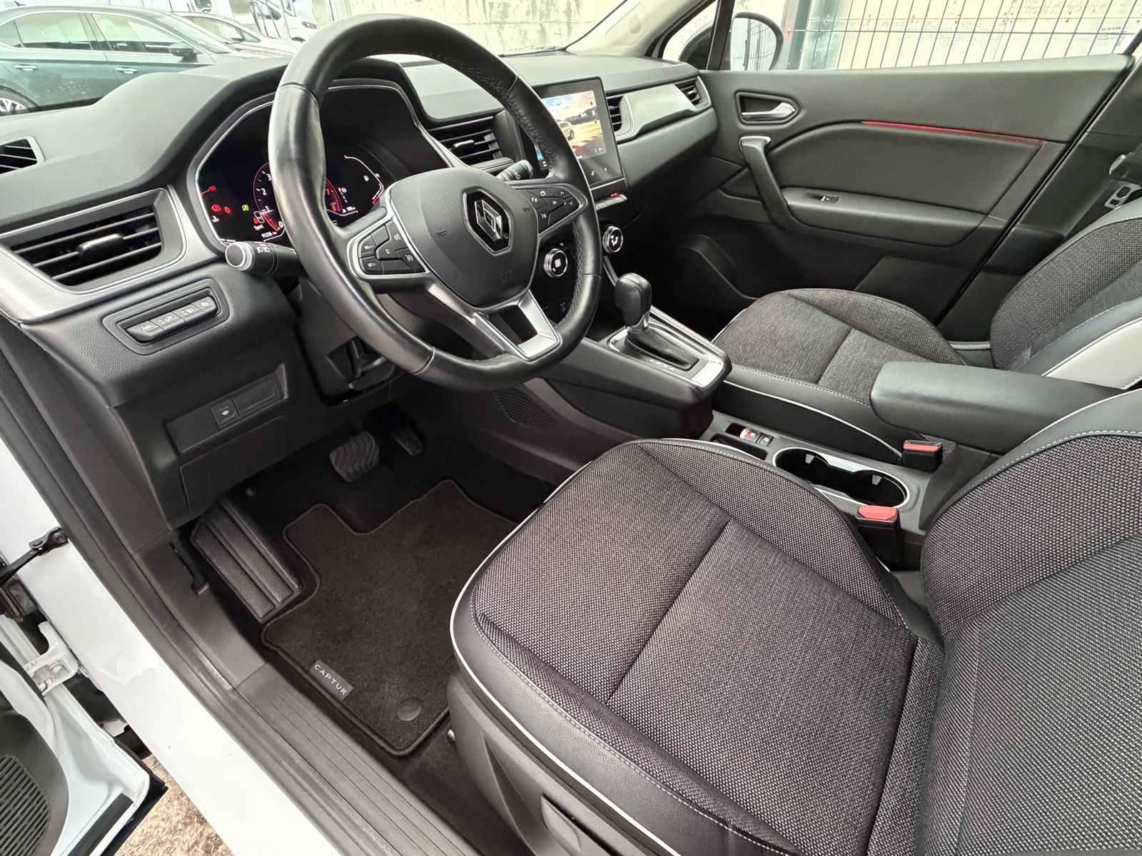 Renault Captur Intens 1,3 Tce”AUTOMATIK/LED/KAMERA, fotografija 12