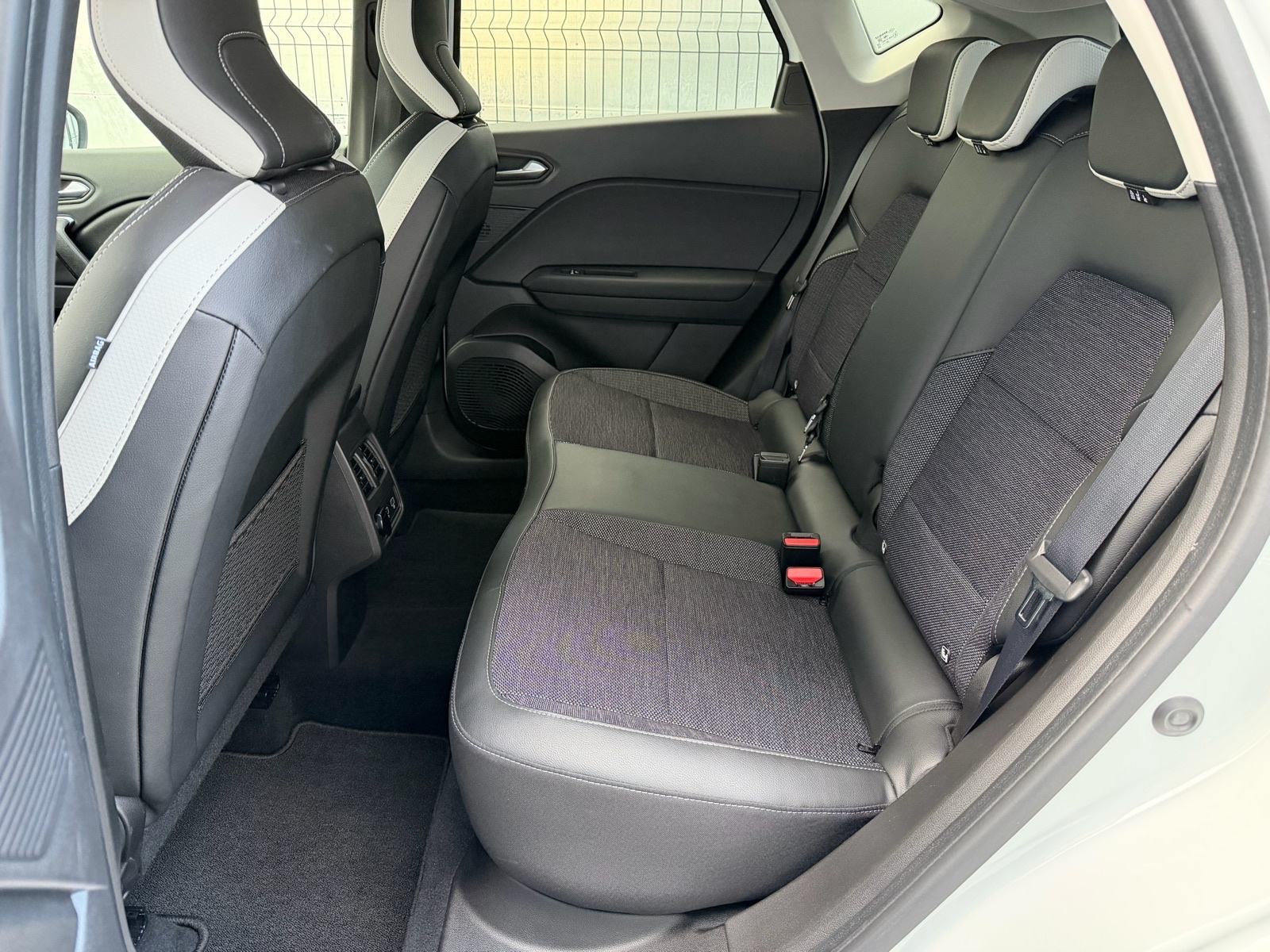 Renault Captur Intens 1,3 Tce”AUTOMATIK/LED/KAMERA, fotografija 15