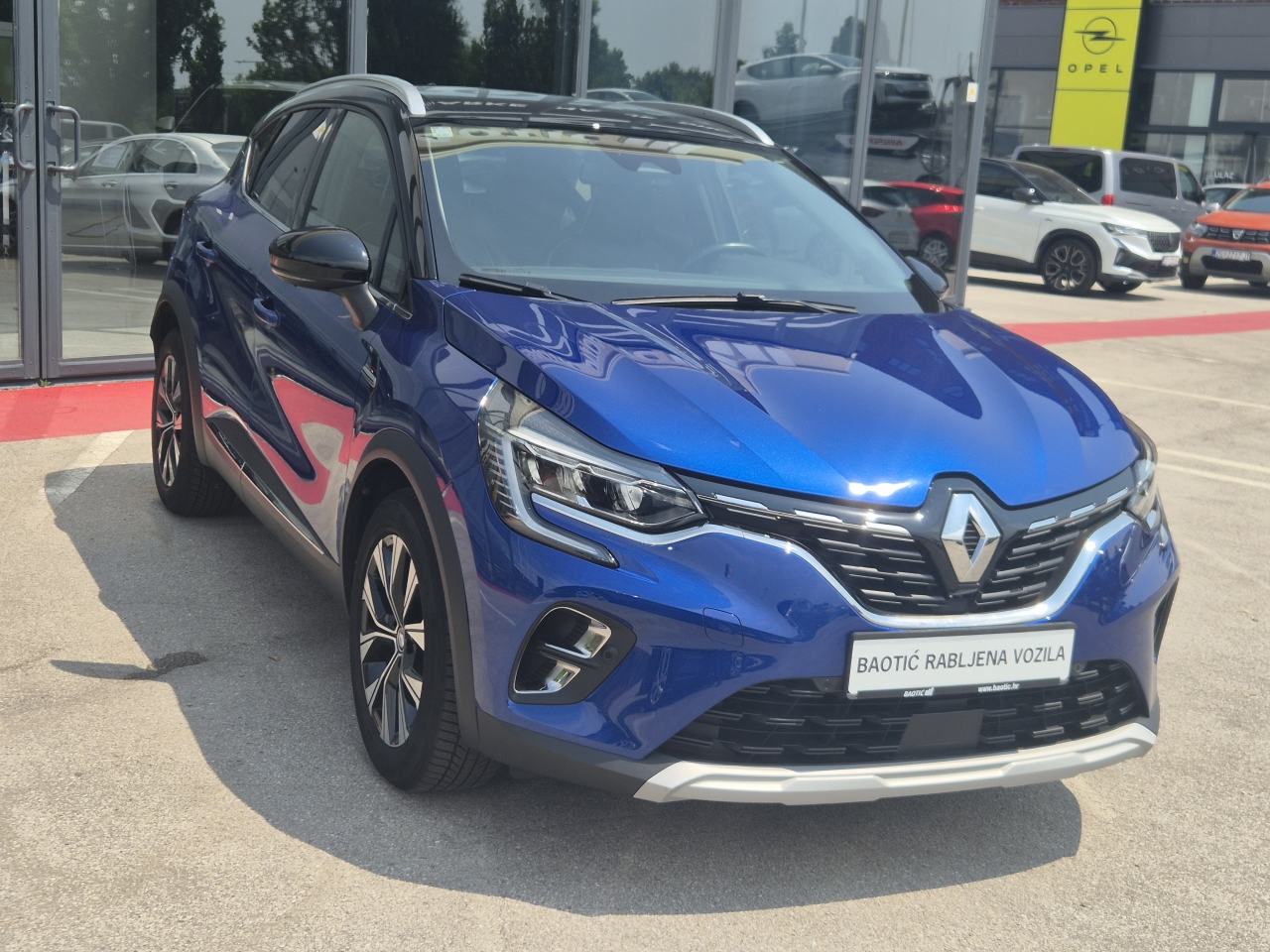 Renault Captur Intens TCe 140, fotografija 4