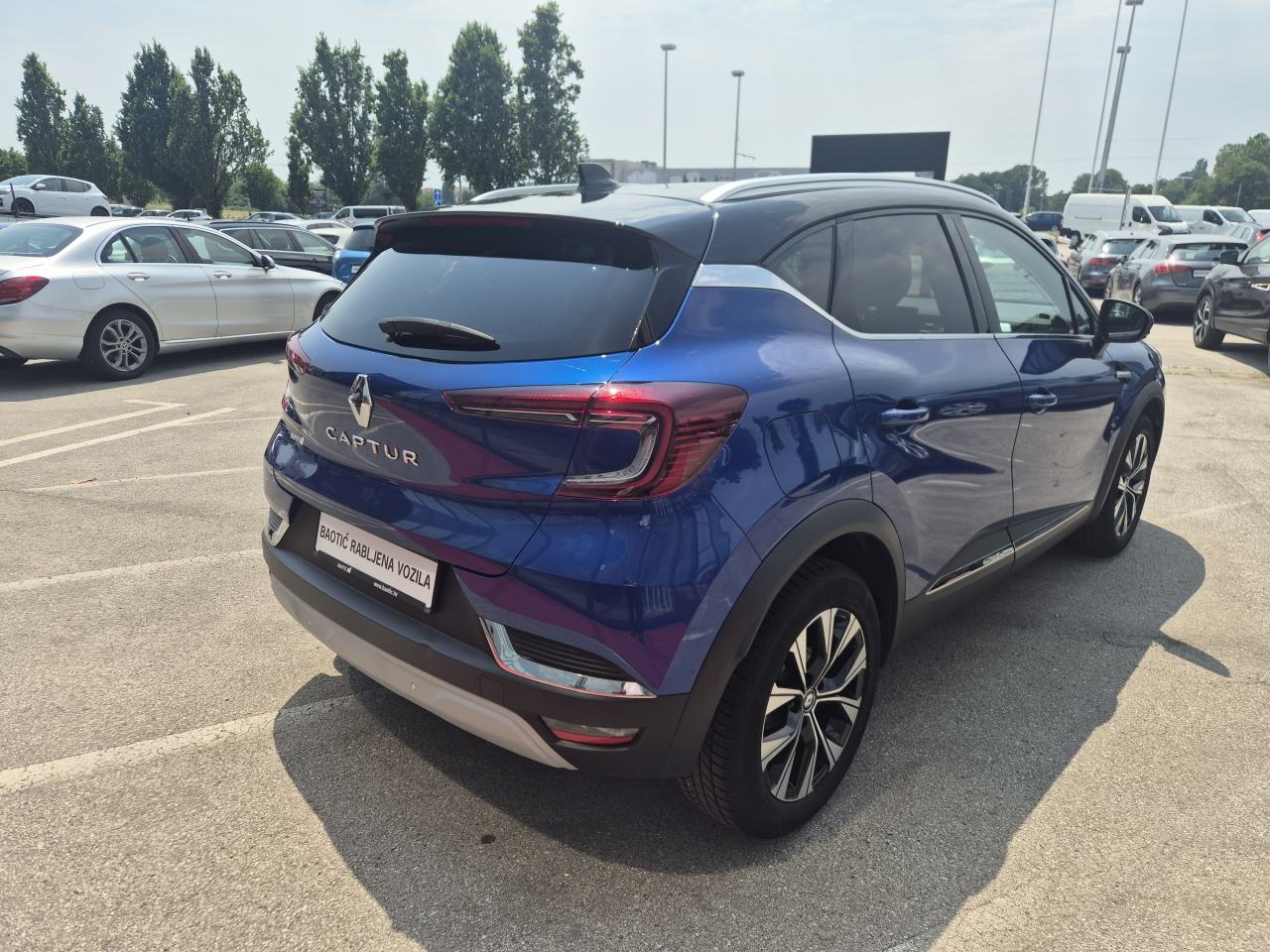 Renault Captur Intens TCe 140, fotografija 6
