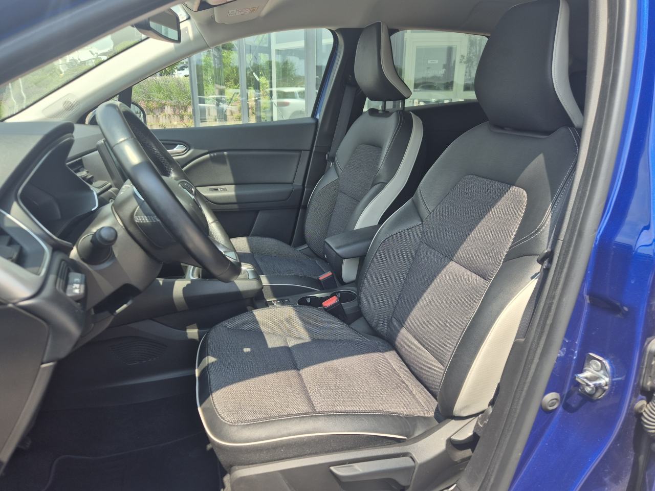 Renault Captur Intens TCe 140, fotografija 10