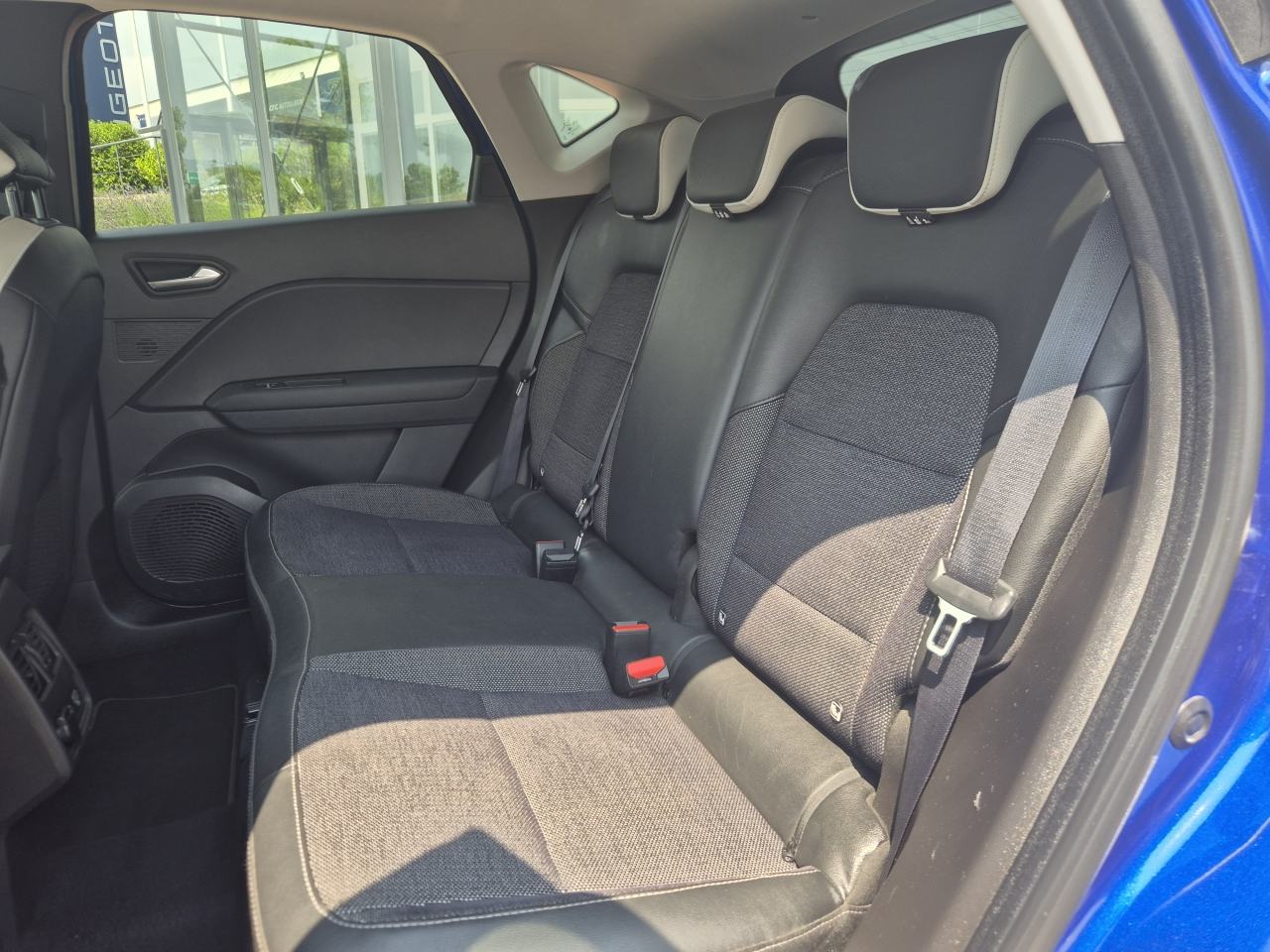 Renault Captur Intens TCe 140, fotografija 11