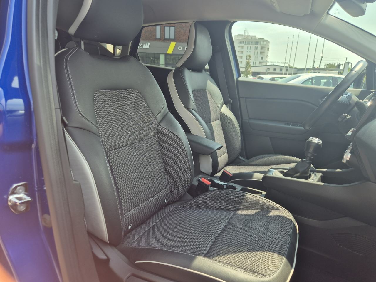 Renault Captur Intens TCe 140, fotografija 12