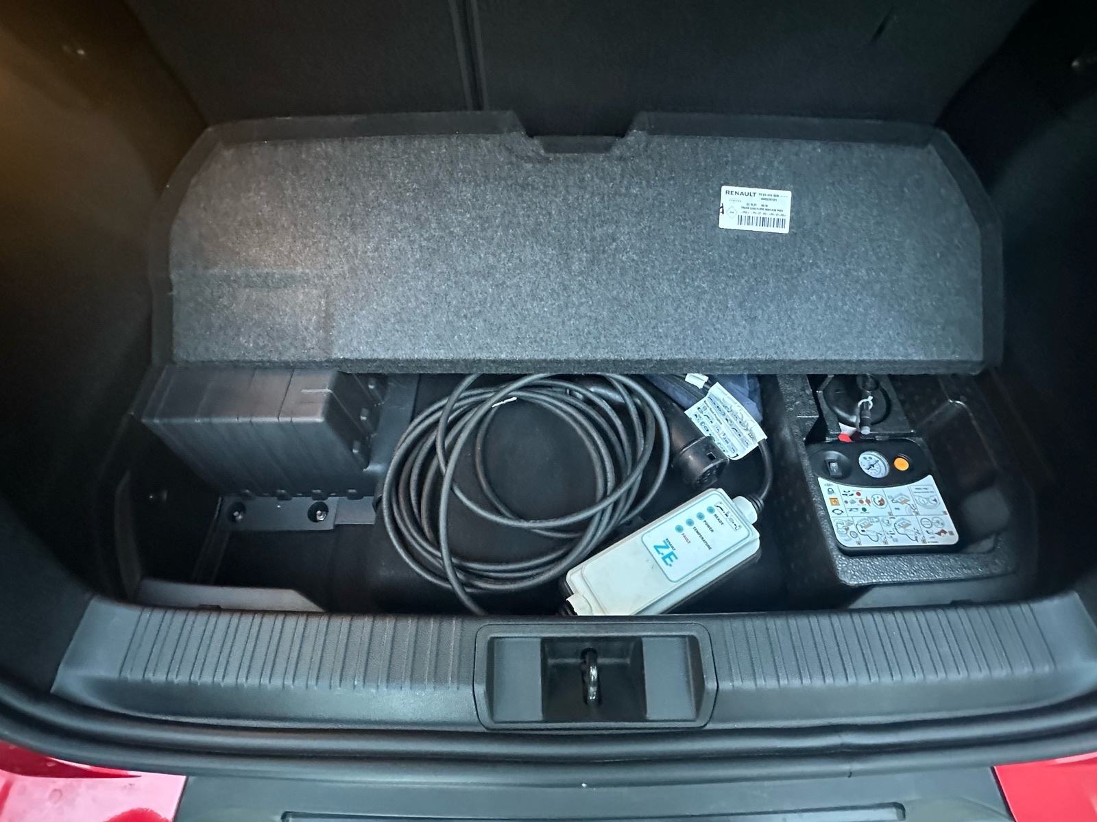 Renault Captur RS Line Plug In, fotografija 17