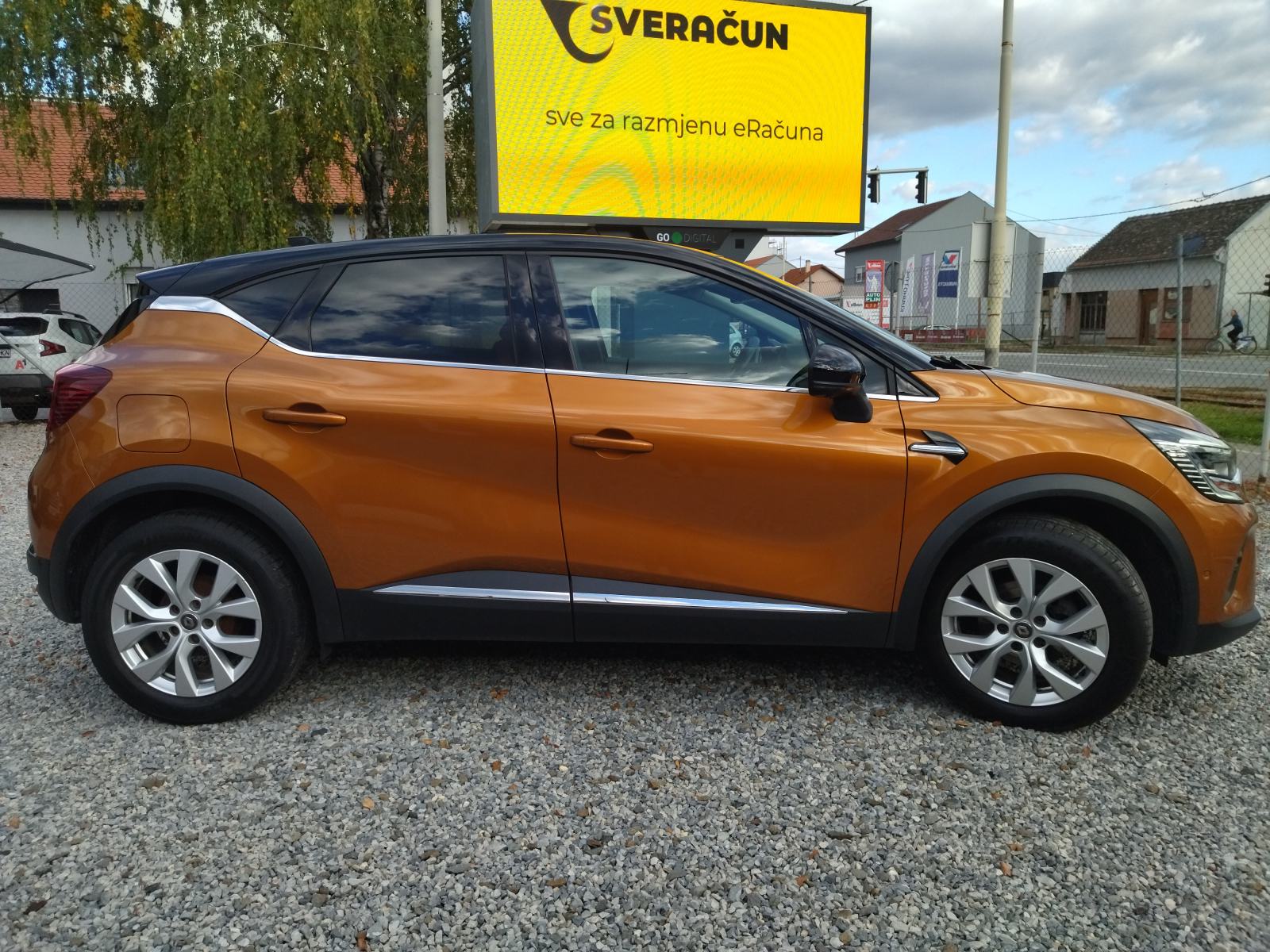 Renault Captur TCe 100 Intens I 360 Kam I Lane assist, fotografija 7