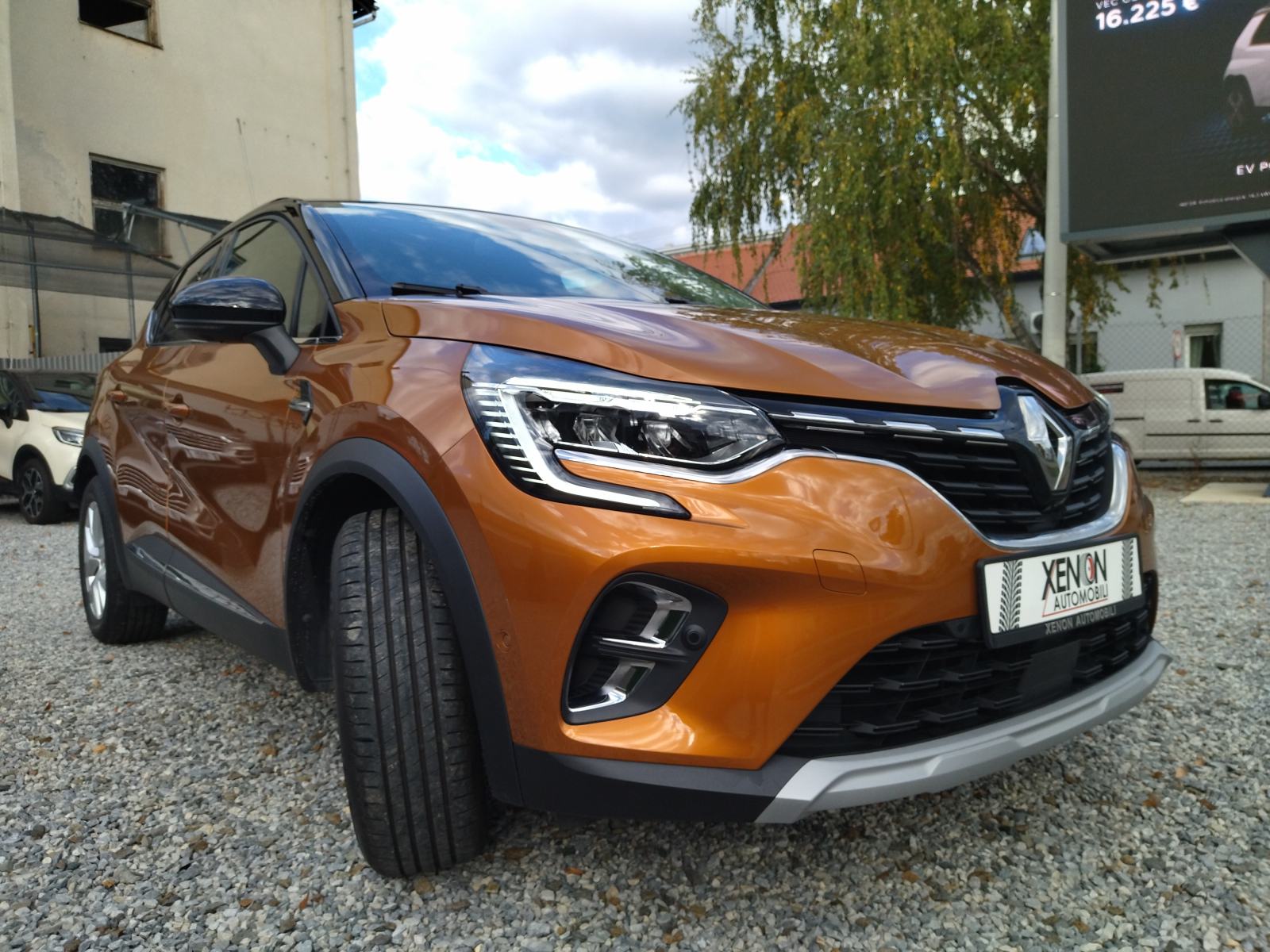 Renault Captur TCe 100 Intens I 360 Kam I Lane assist, fotografija 8