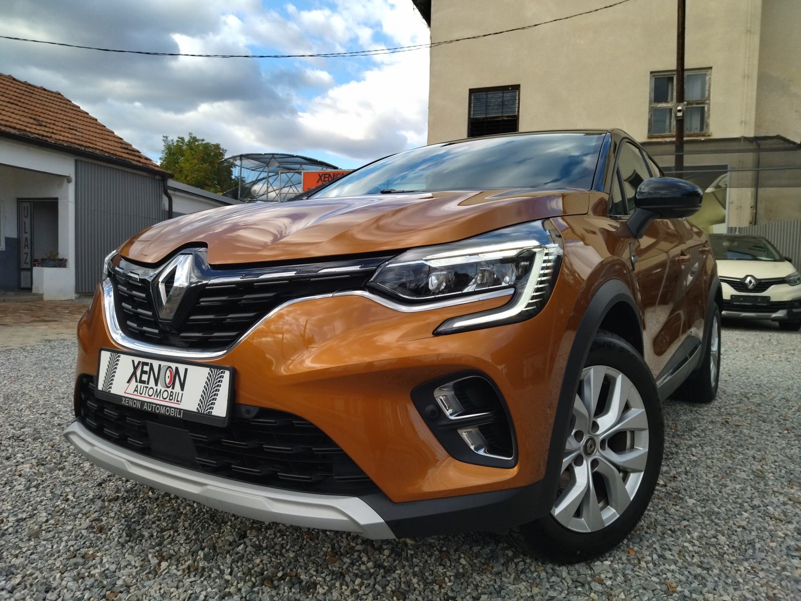 Renault Captur TCe 100 Intens I 360 Kam I Lane assist, fotografija 1