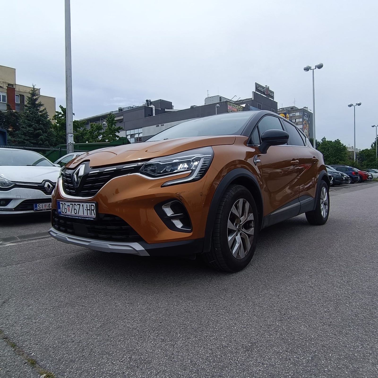 Renault Captur TCe 100 Intens, fotografija 2