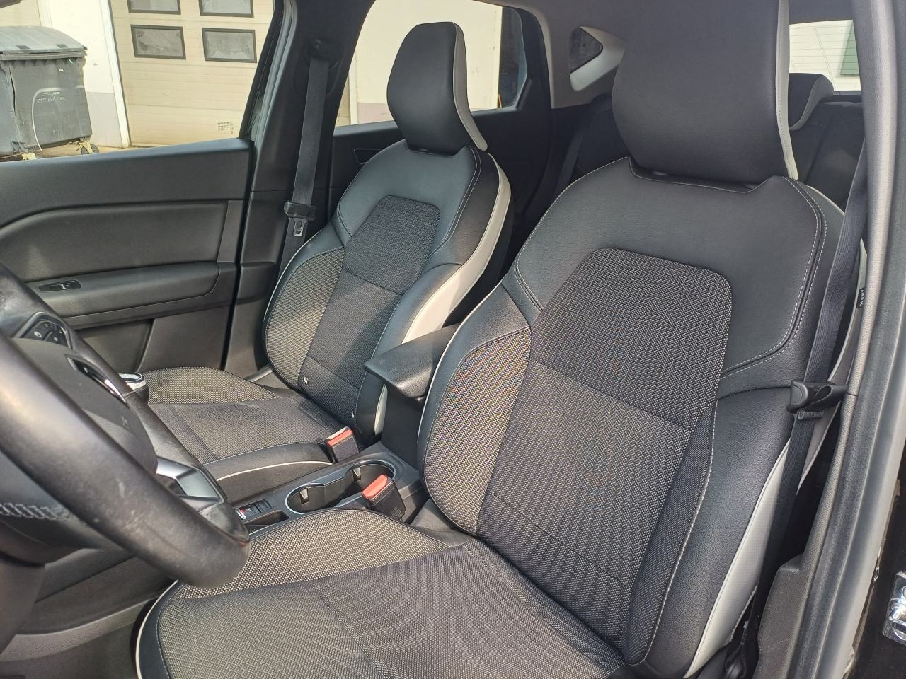 Renault Captur TCe 100 KS/ INTENS/ 1 VL./ REG.07/2027, fotografija 13