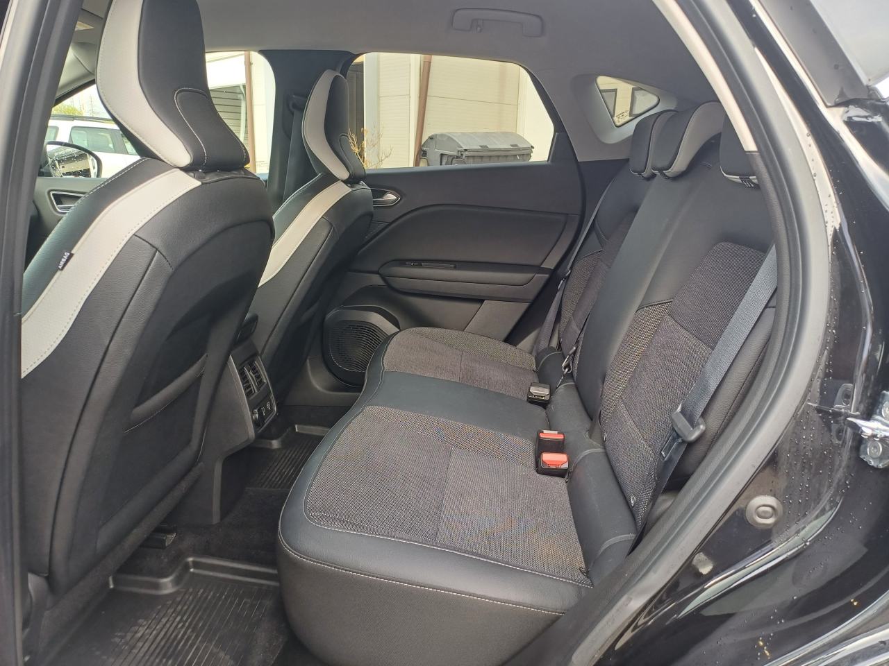 Renault Captur TCe 100 KS/ INTENS/ 1 VL./ REG.07/2027, fotografija 14