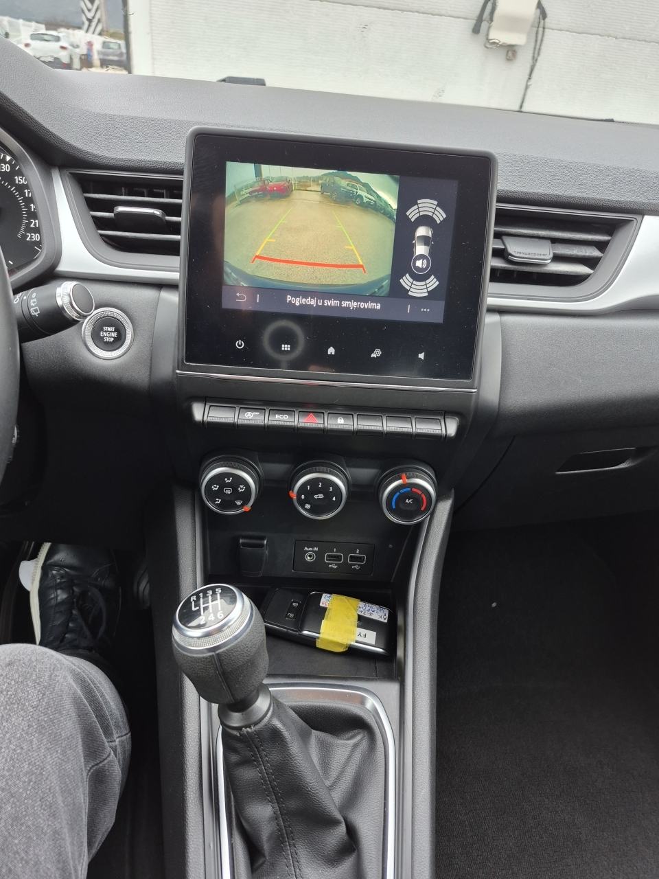 Renault Captur TCe 100 Zen, fotografija 6