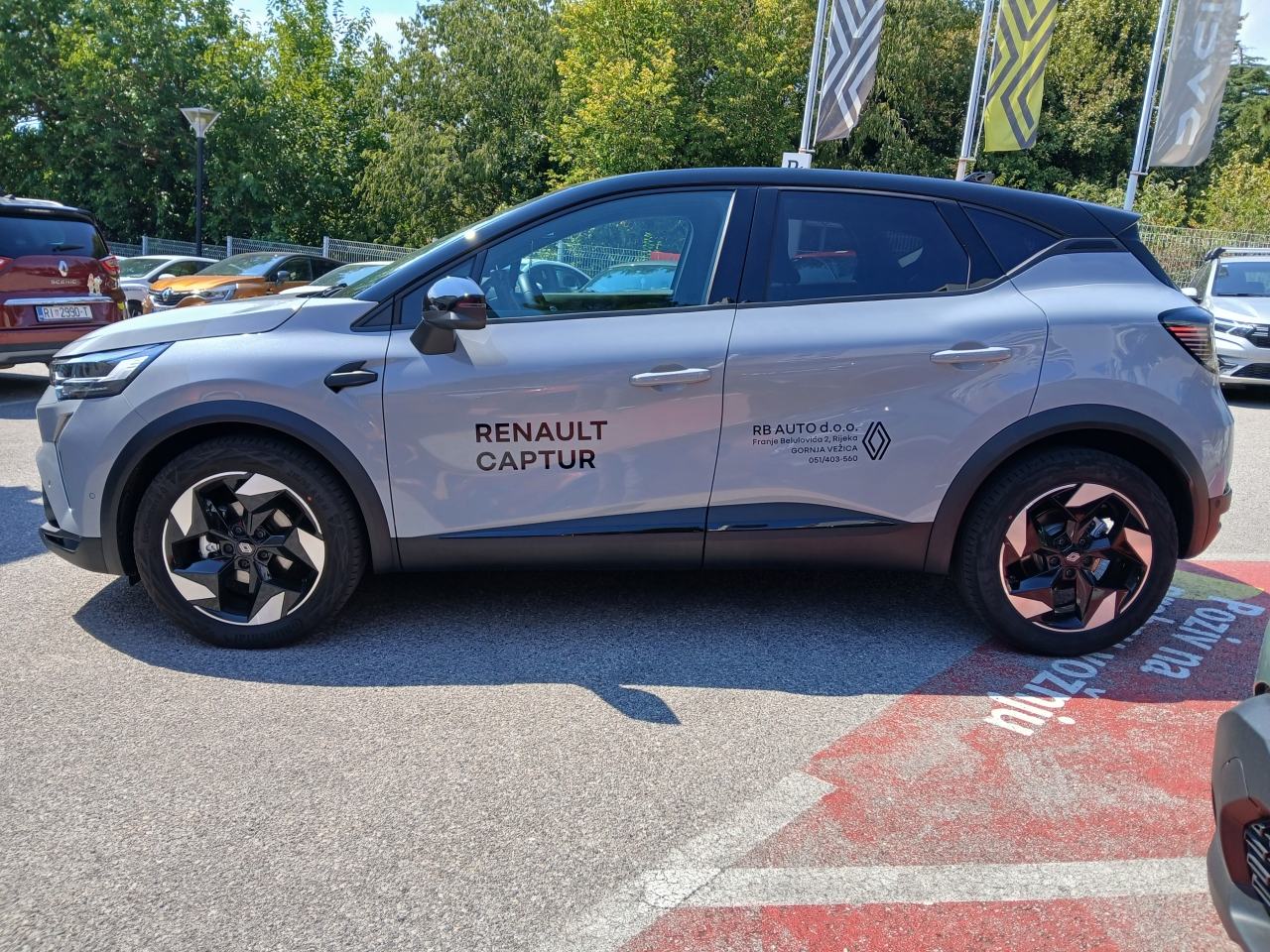 Renault Captur TCe 115 Techno, fotografija 8
