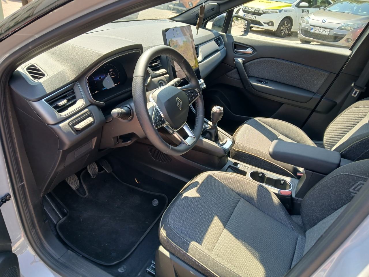 Renault Captur TCe 115 Techno, fotografija 9