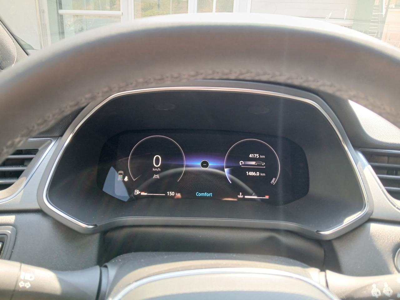 Renault Captur TCe 115 Techno, fotografija 12