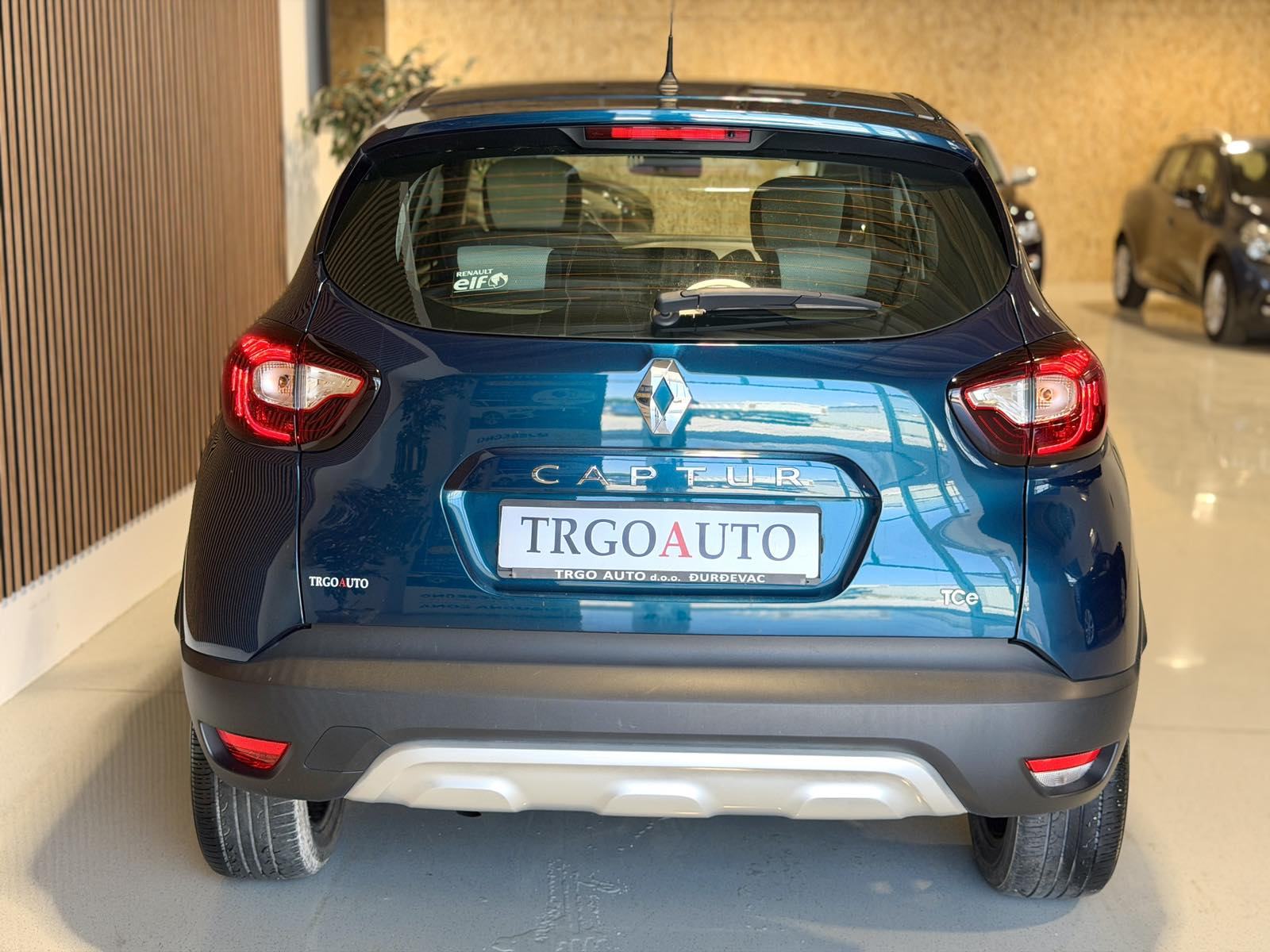 Renault Captur TCe 120 1,2 i /VEL. SERVIS-87kw-LEASING-12 MJ JAMSTVO/, fotografija 6