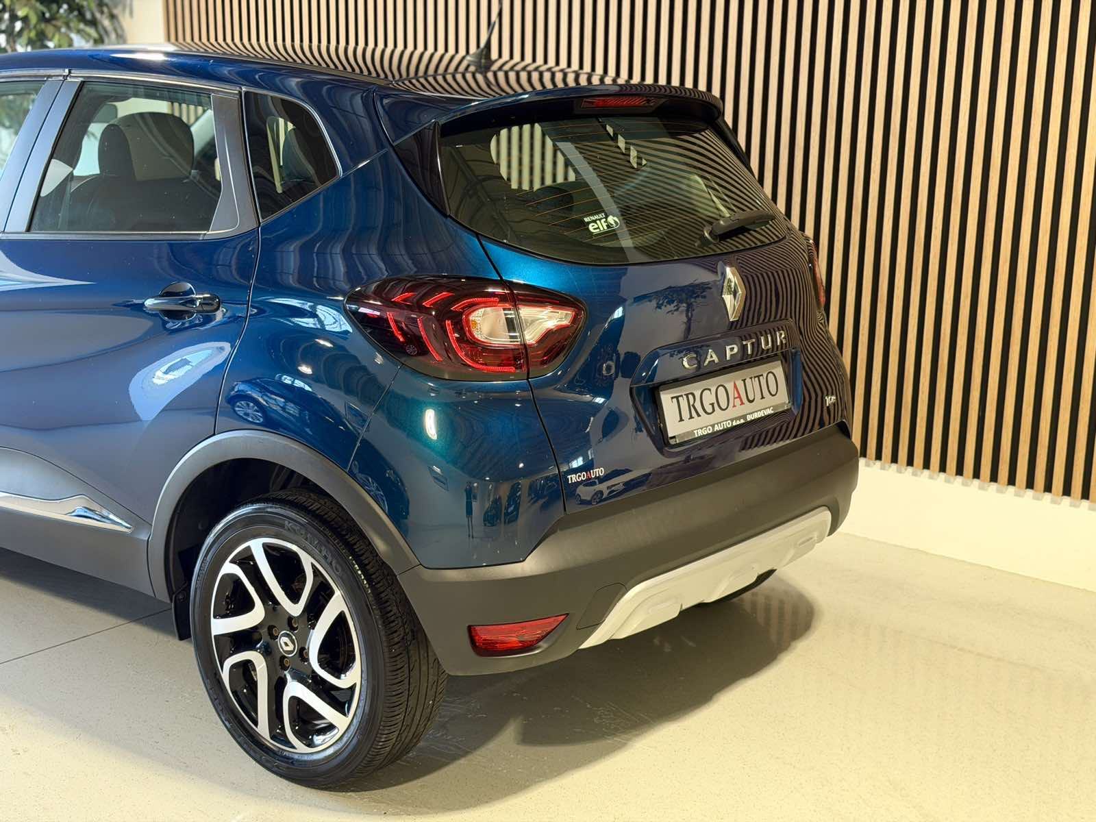 Renault Captur TCe 120 1,2 i /VEL. SERVIS-87kw-LEASING-12 MJ JAMSTVO/, fotografija 5