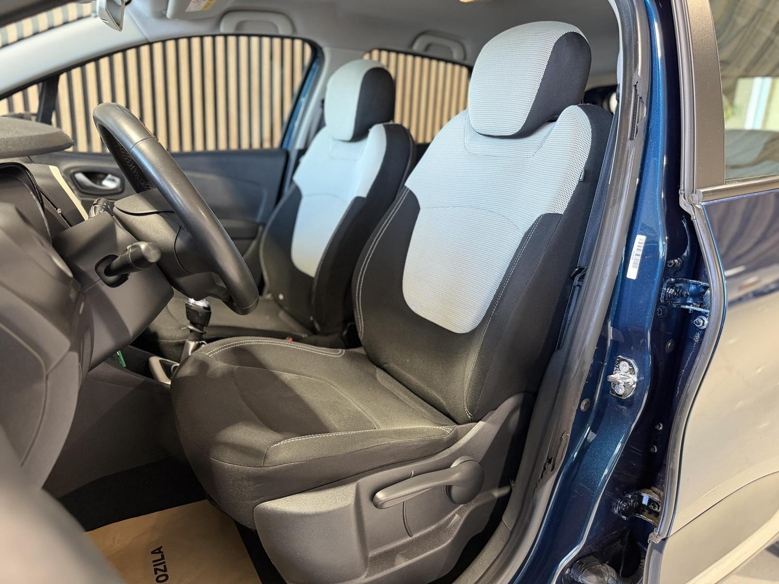 Renault Captur TCe 120 1,2 i /VEL. SERVIS-87kw-LEASING-12 MJ JAMSTVO/, fotografija 16