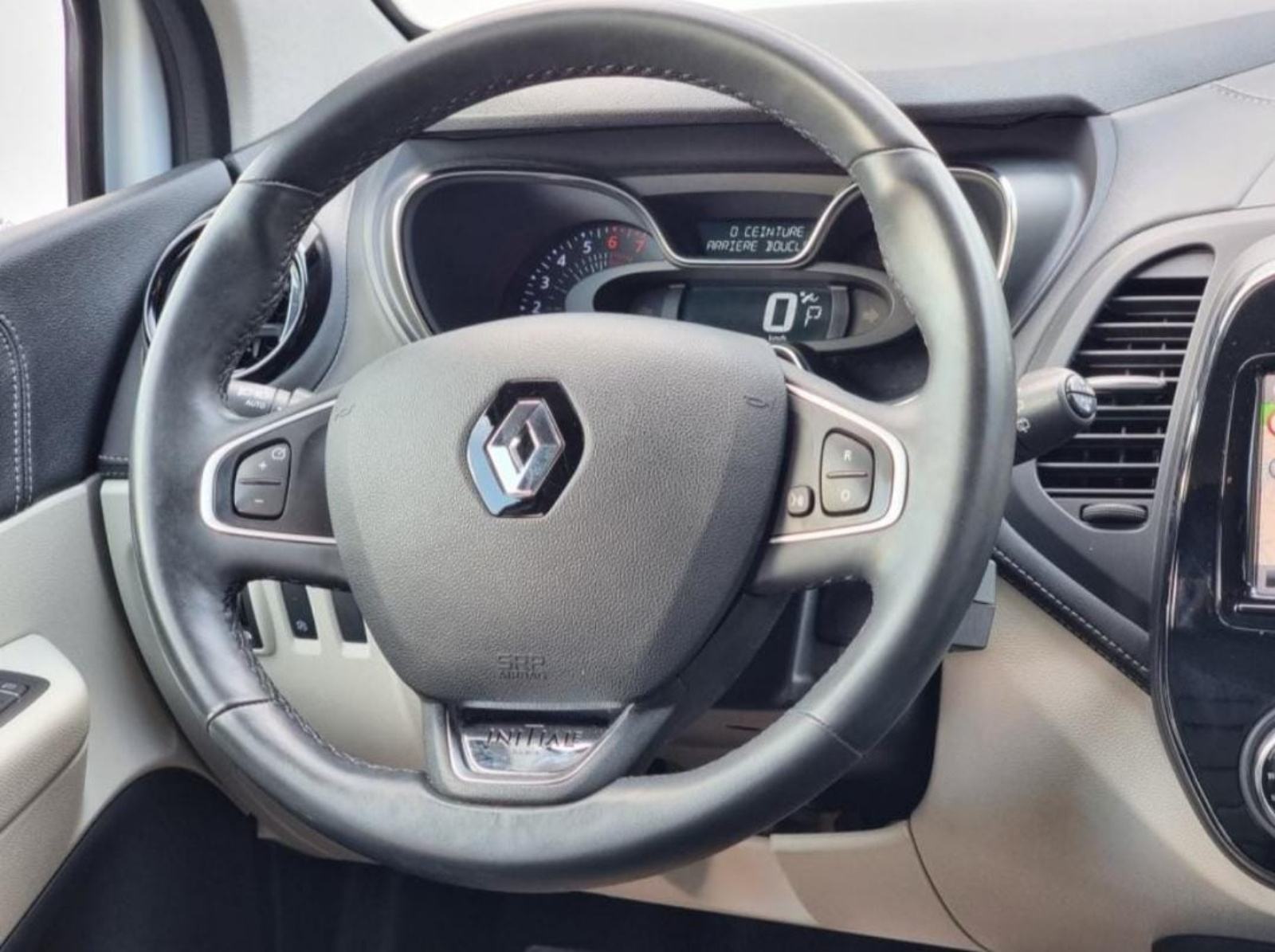 Renault Captur Initiale Paris TCe 120 EDC automatik, fotografija 11