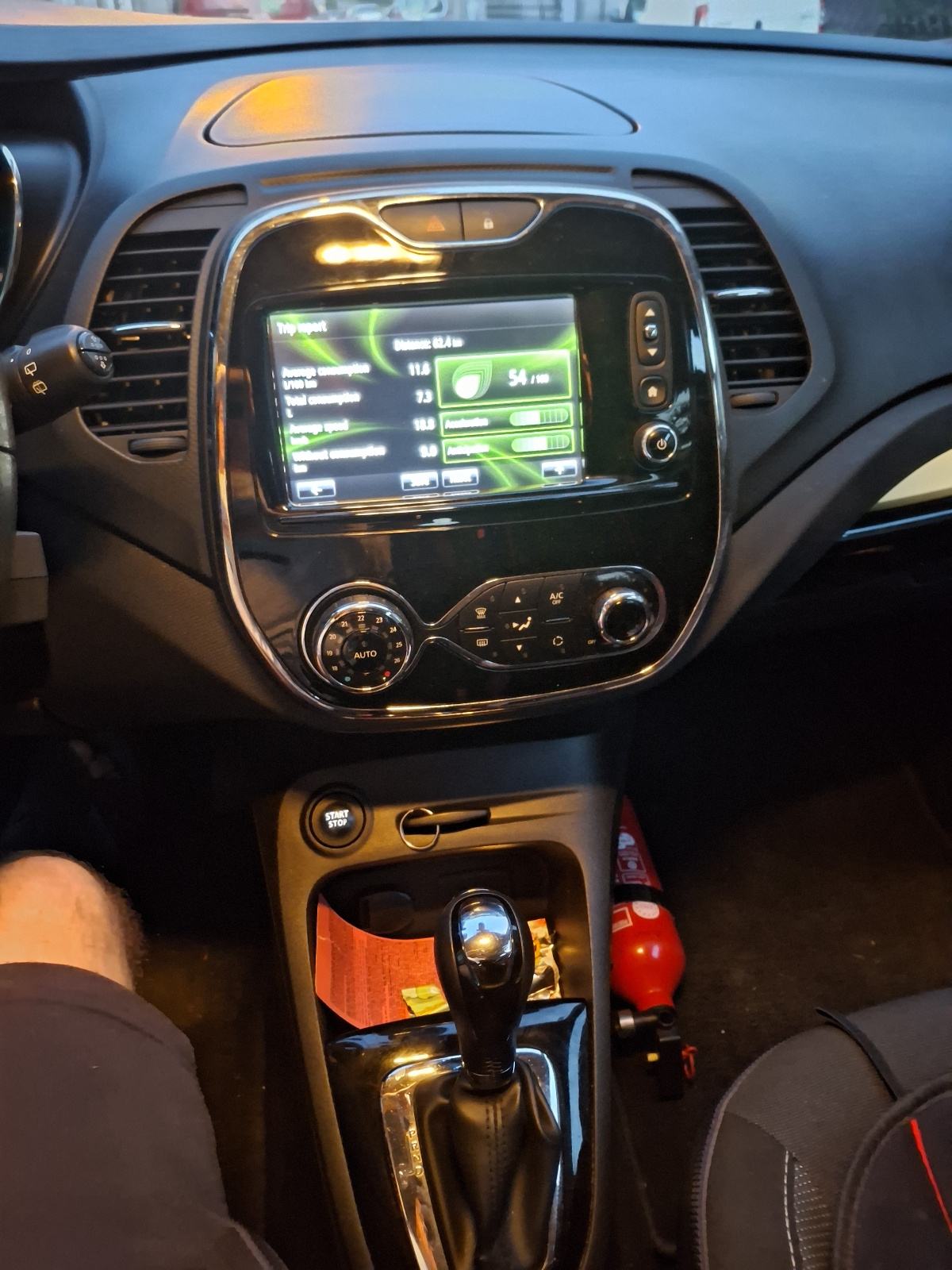 Renault Captur AUTOMATIC *2016g /TCe 120 EDC zvati broj 095 398 4224, fotografija 8
