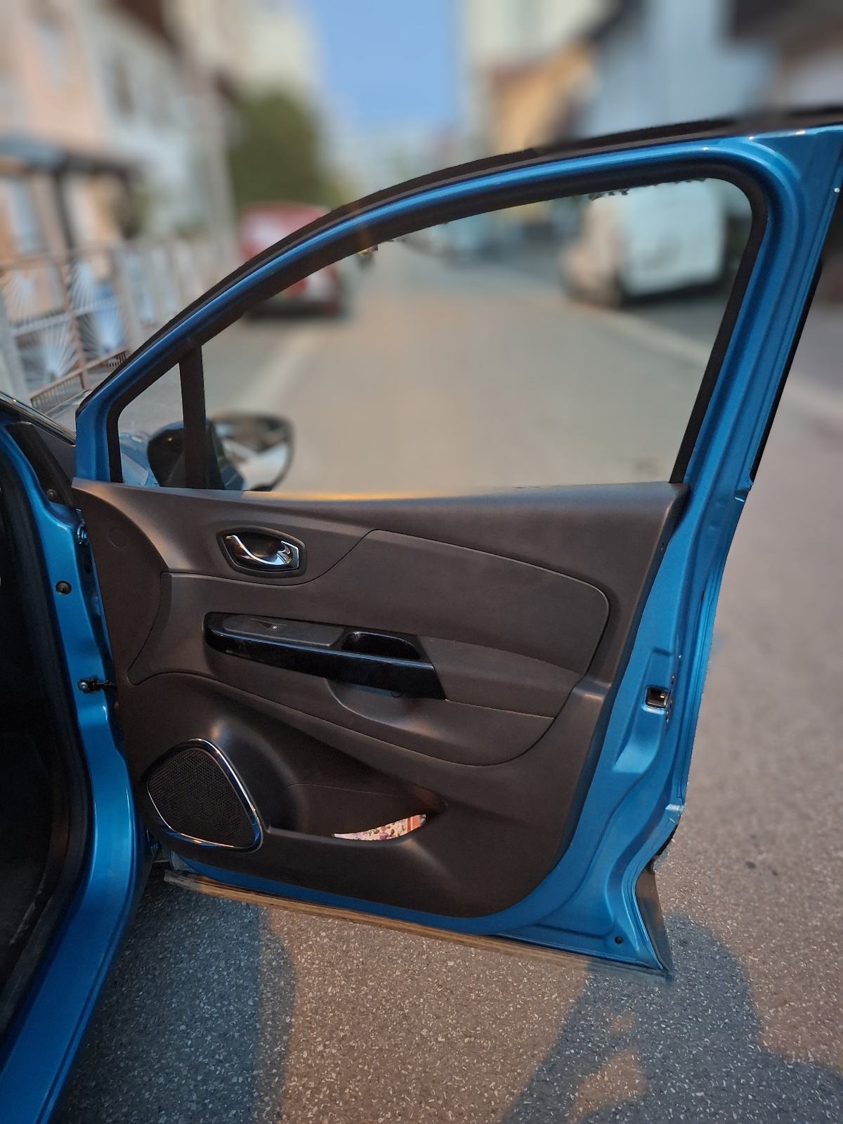 Renault Captur AUTOMATIC *2016g /TCe 120 EDC zvati broj 095 398 4224, fotografija 13