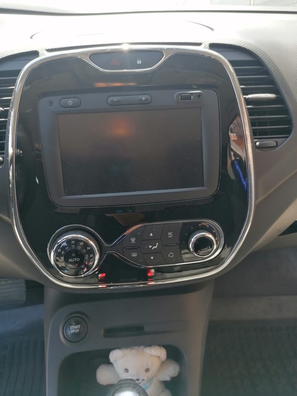 Renault Captur TCe 120 EDC, fotografija 10