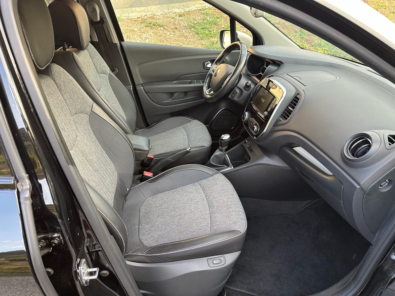 Renault Captur TCe 120 - REG GODINU DANA - ODLIČAN!!, fotografija 10