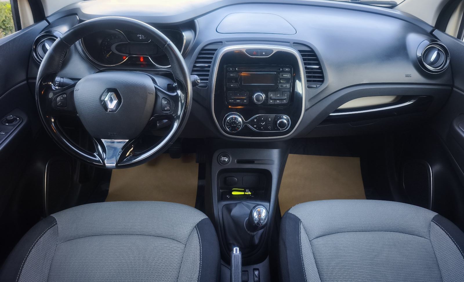 ⭐Renault Captur TCe 124.600km Veliki servis! Kuka !⭐, fotografija 8