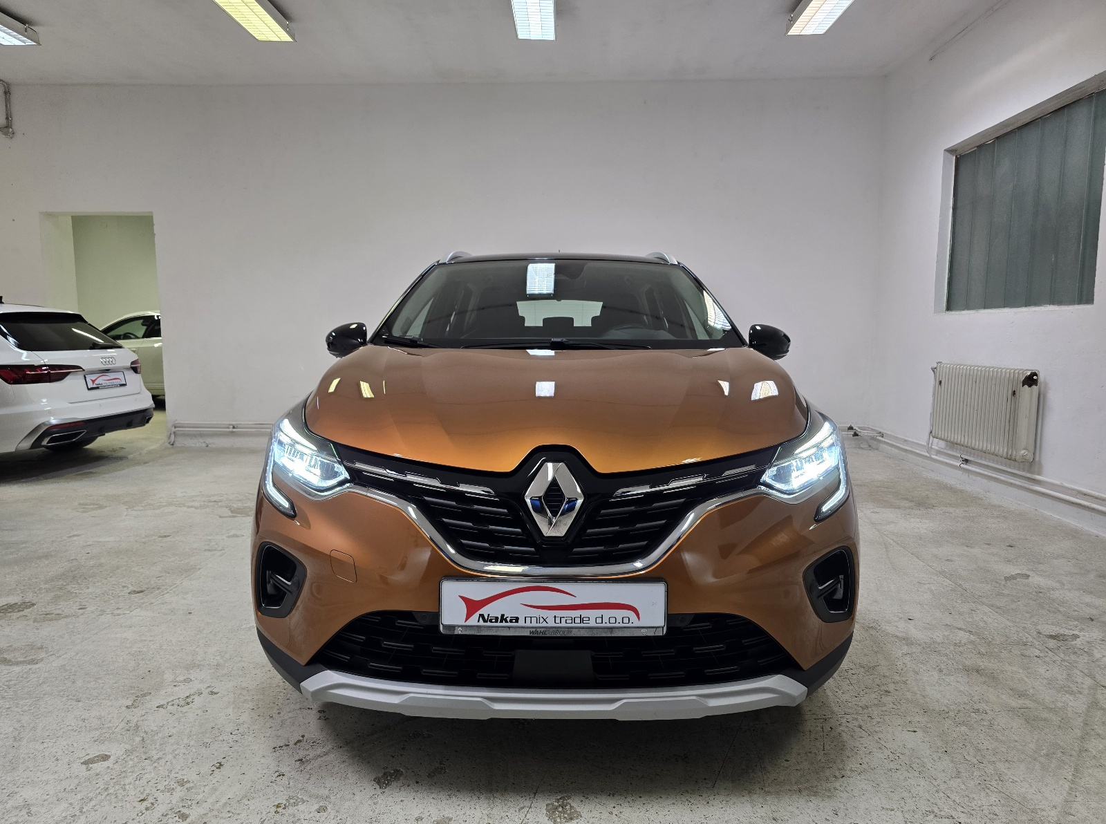 Renault Captur TCe 130 INTENS 130KS/LED/NAVI/KAM/AMBI/2xALU/JAMSTVO, fotografija 2