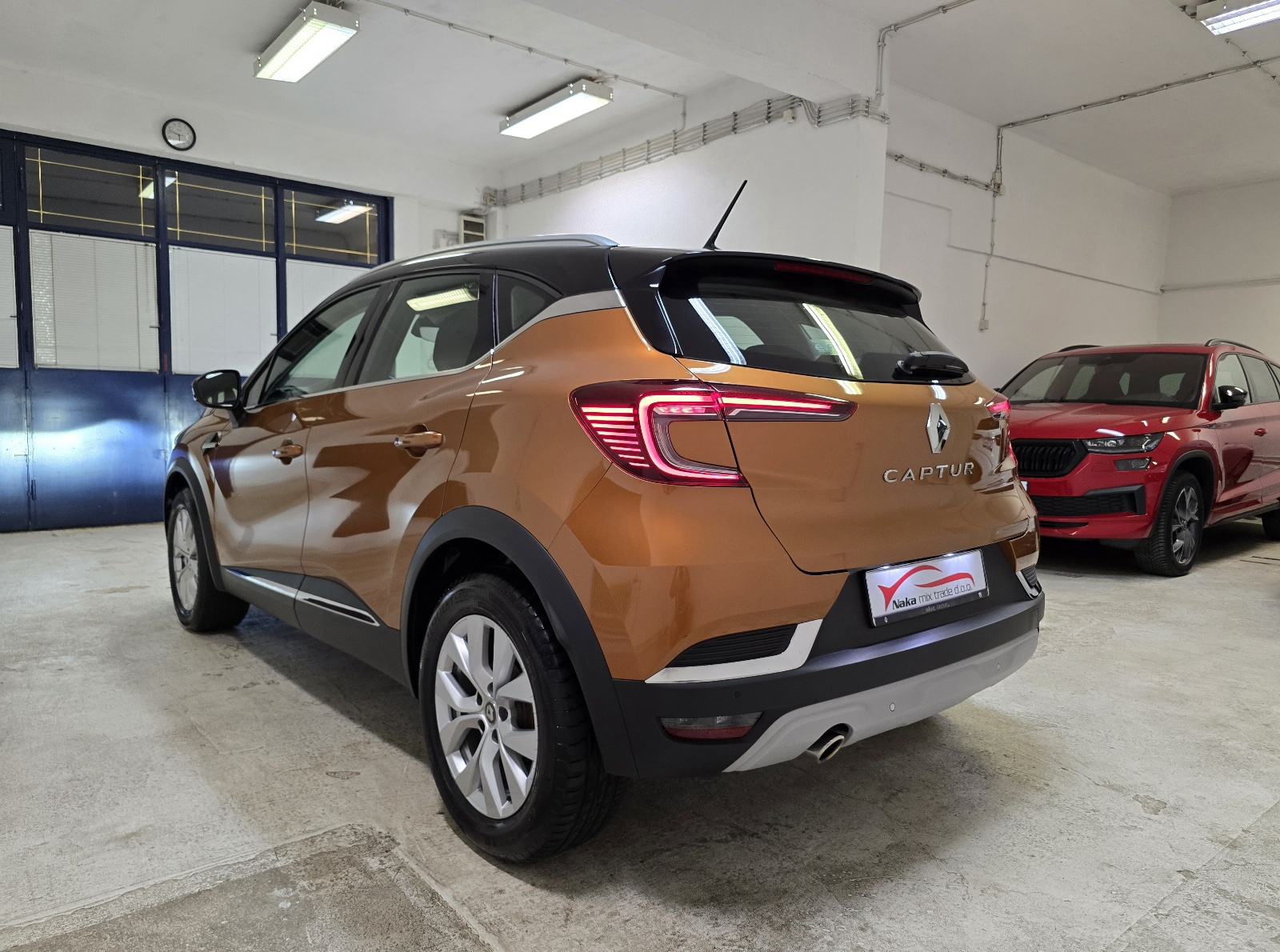 Renault Captur TCe 130 INTENS 130KS/LED/NAVI/KAM/AMBI/2xALU/JAMSTVO, fotografija 4