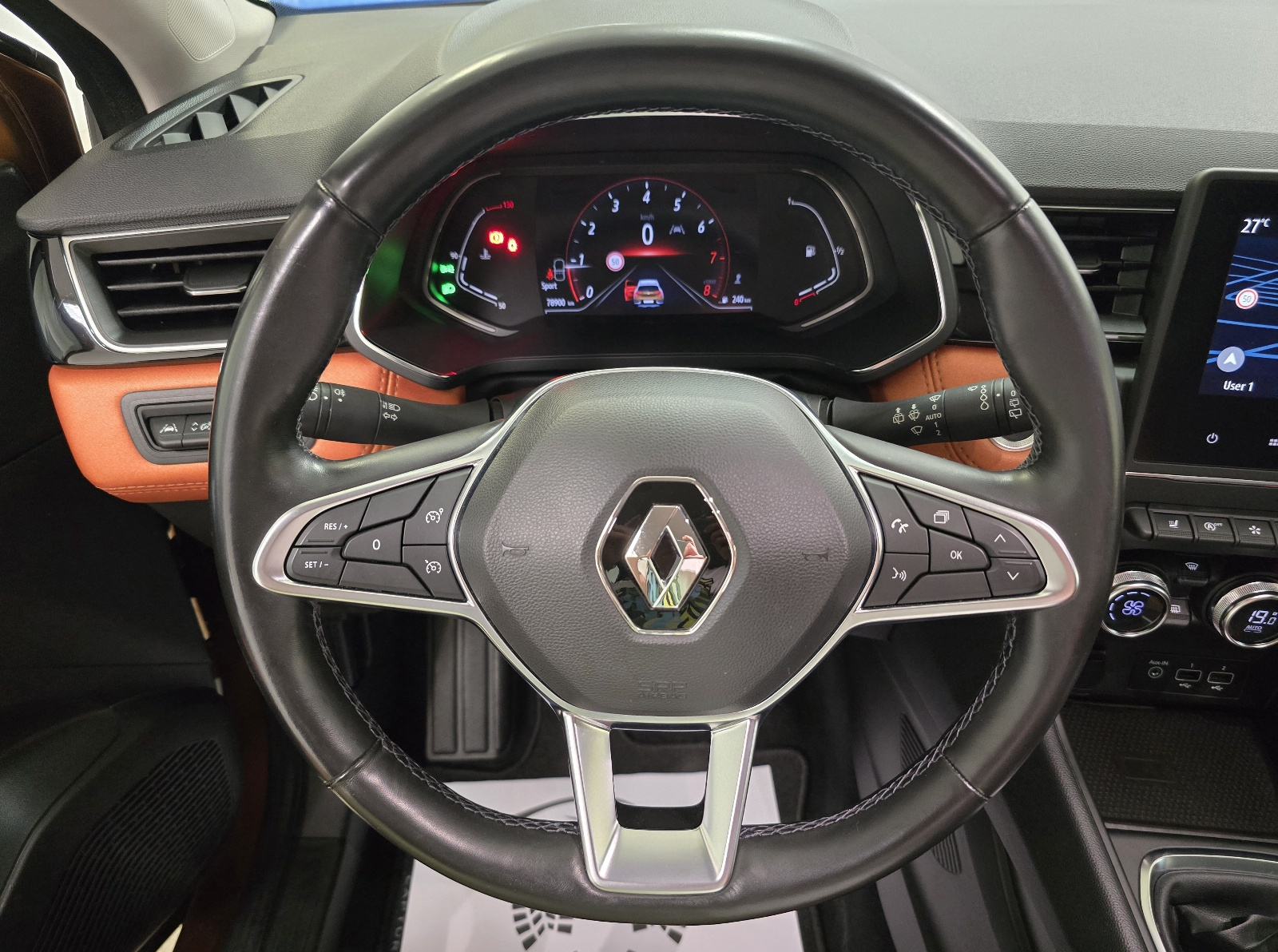 Renault Captur TCe 130 INTENS 130KS/LED/NAVI/KAM/AMBI/2xALU/JAMSTVO, fotografija 15