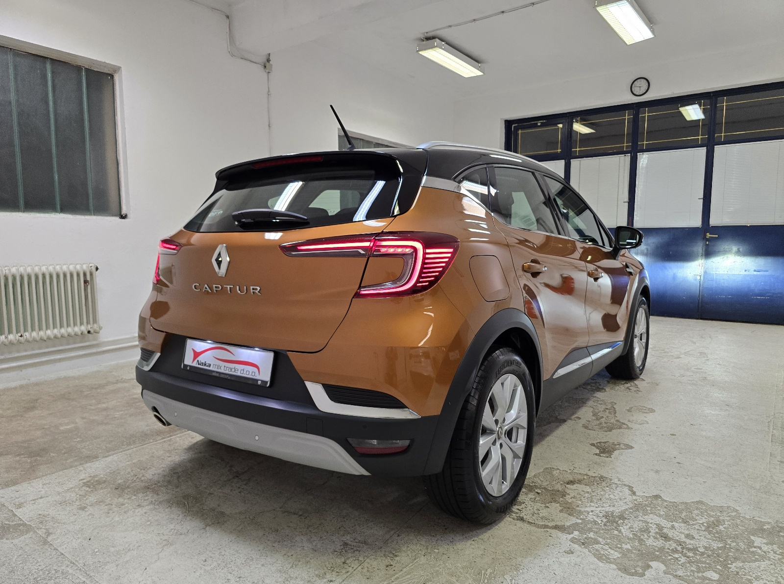 Renault Captur TCe 130 INTENS 130KS/LED/NAVI/KAM/AMBI/2xALU/JAMSTVO, fotografija 6