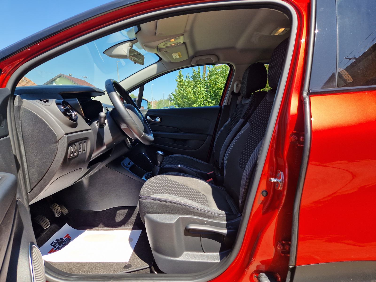 Renault Captur TCe,56TKM,NAVI,LED,KAMERA,ALU,PDC,INTENSE, fotografija 15
