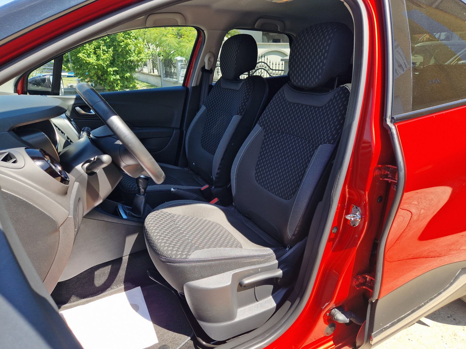 Renault Captur TCe,56TKM,NAVI,LED,KAMERA,ALU,PDC,INTENSE, fotografija 16