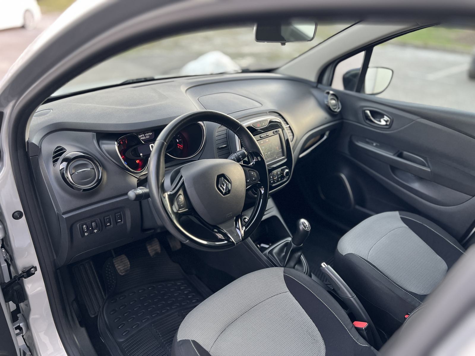 Renault Captur TCe 90 2017 70000 KM NAVIGACIJA JAMSTVO 1 GOD, fotografija 8