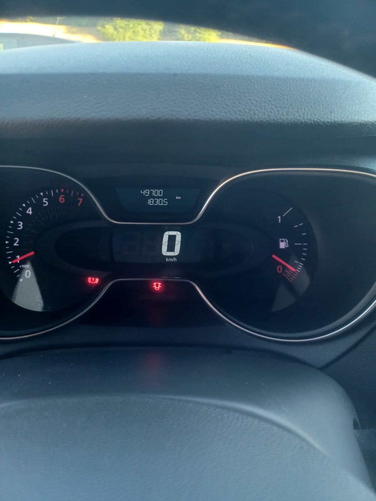 Renault Captur ⭐TCE 90⭐49000km⭐klima ,navigacija ⭐ STAJE NOVO⭐, fotografija 8