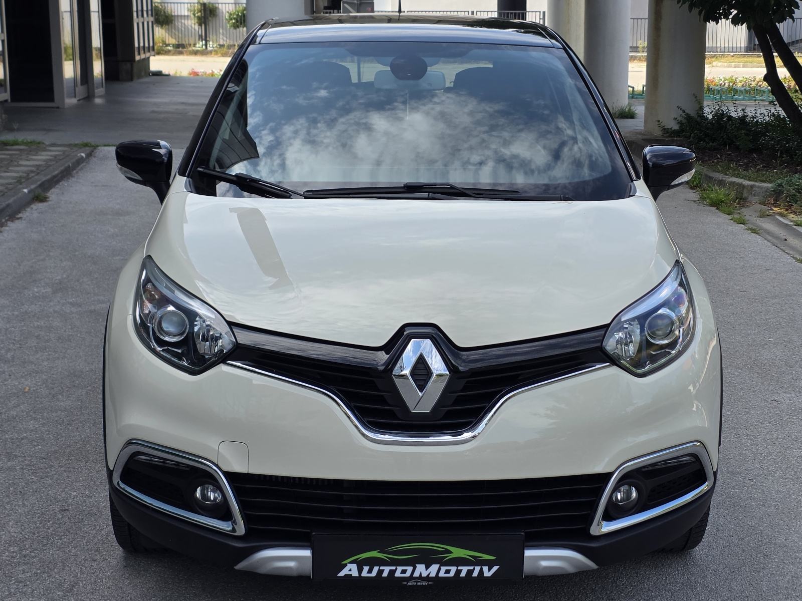 RENAULT CAPTUR TCe 90 ENERGY - 1.VLASNIK - 77.000 KM - SERVISNA+SERVIS, fotografija 2