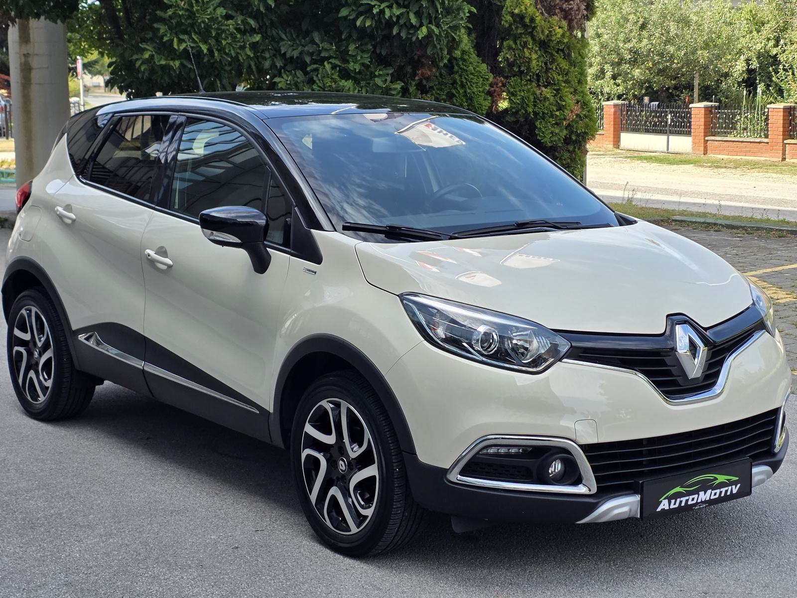 RENAULT CAPTUR TCe 90 ENERGY - 1.VLASNIK - 77.000 KM - SERVISNA+SERVIS, fotografija 4