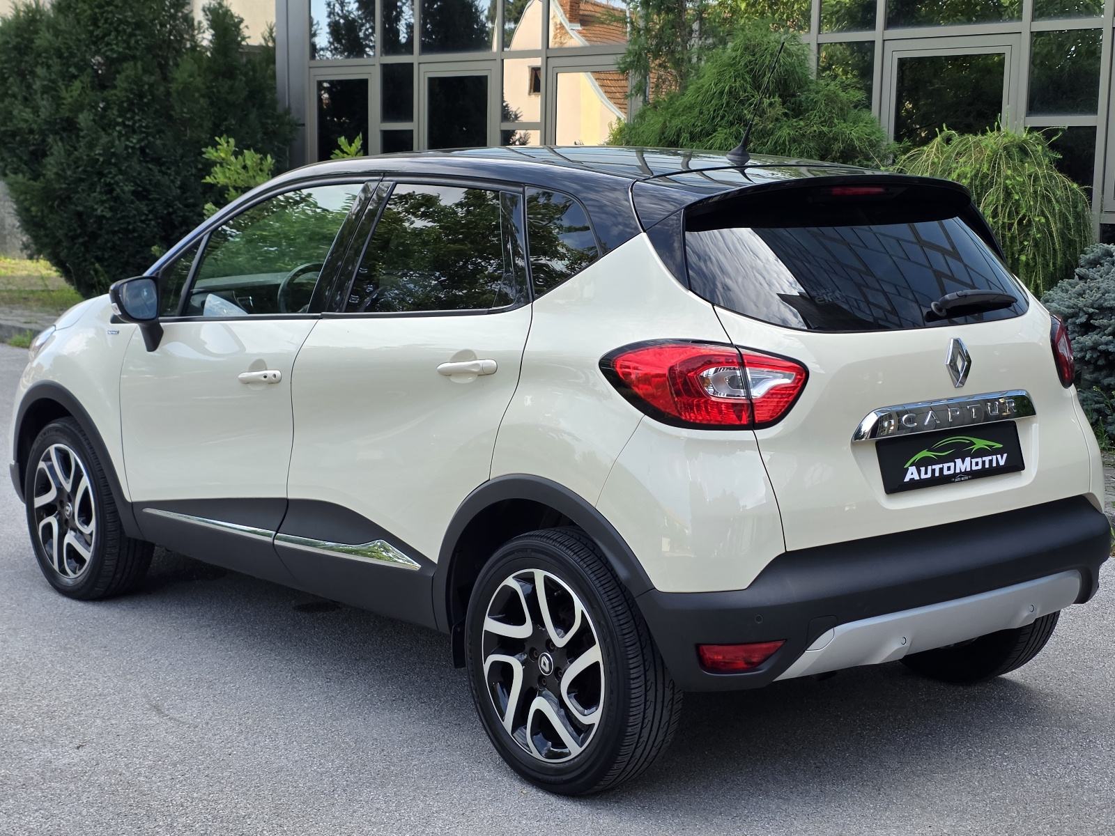 RENAULT CAPTUR TCe 90 ENERGY - 1.VLASNIK - 77.000 KM - SERVISNA+SERVIS, fotografija 6