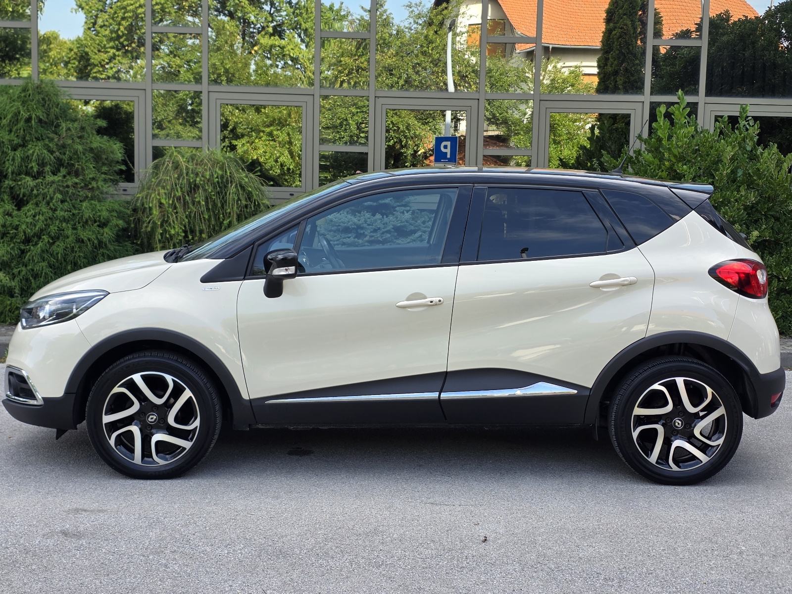 RENAULT CAPTUR TCe 90 ENERGY - 1.VLASNIK - 77.000 KM - SERVISNA+SERVIS, fotografija 5