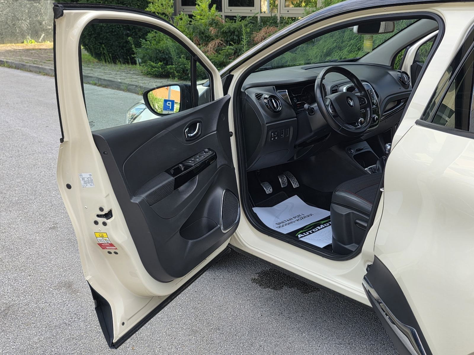 RENAULT CAPTUR TCe 90 ENERGY - 1.VLASNIK - 77.000 KM - SERVISNA+SERVIS, fotografija 15