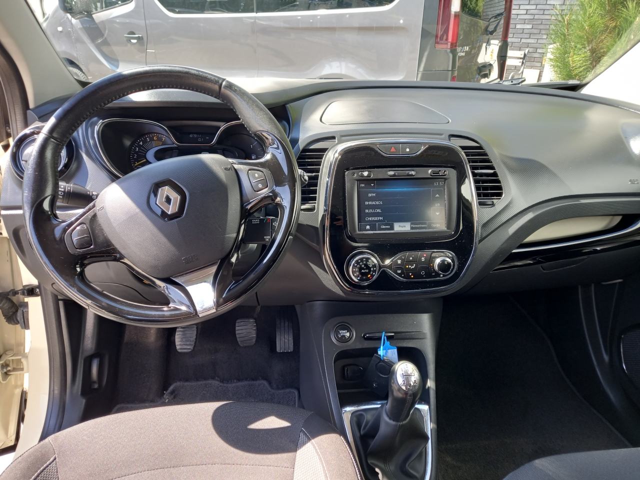 Renault Captur TCe 90 Energy Dynamique Start&Stop, fotografija 10