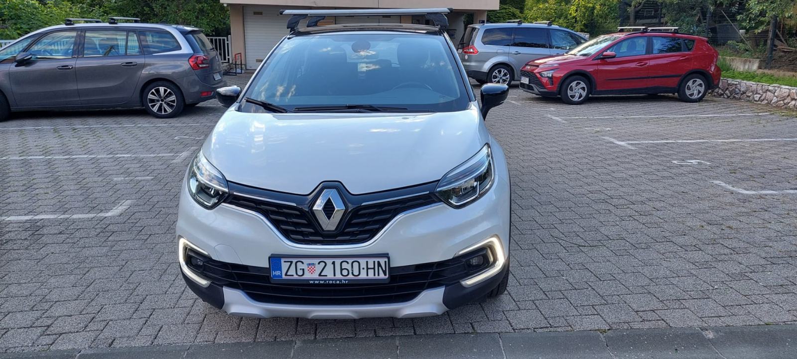 Renault Captur TCe 90, INTENSE, KAM, PARK.SENZ, LED, SERVISNA, fotografija 3