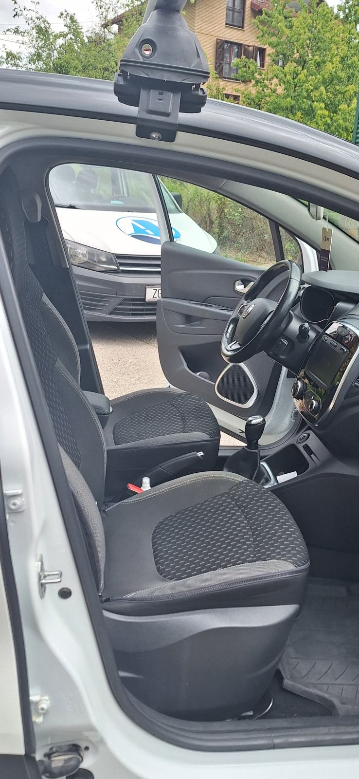 Renault Captur TCe 90, INTENSE, KAM, PARK.SENZ, LED, SERVISNA, fotografija 5