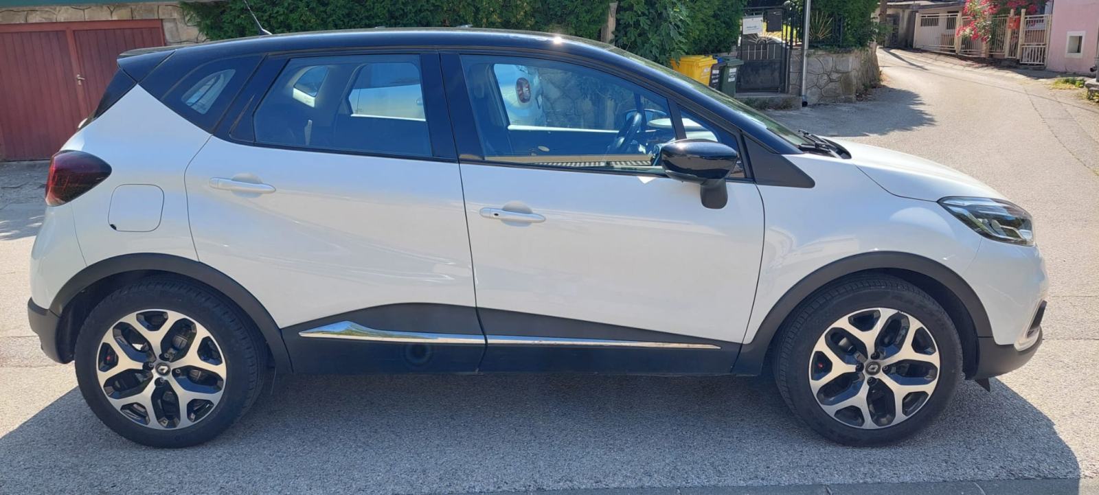 Renault Captur TCe 90, INTENSE, KAM, PARK.SENZ, LED, SERVISNA, fotografija 15