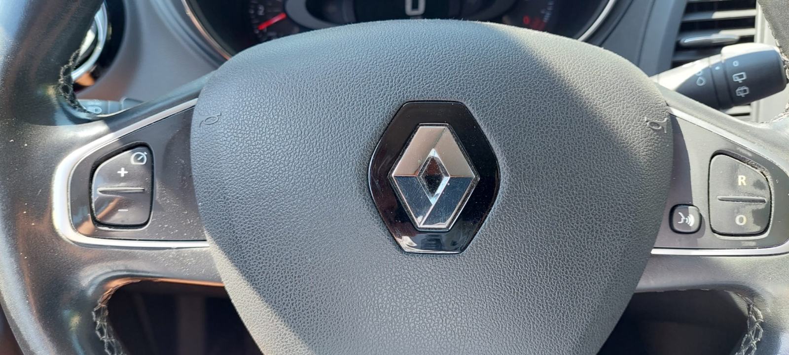 Renault Captur TCe 90, INTENSE, KAM, PARK.SENZ, LED, SERVISNA, fotografija 17